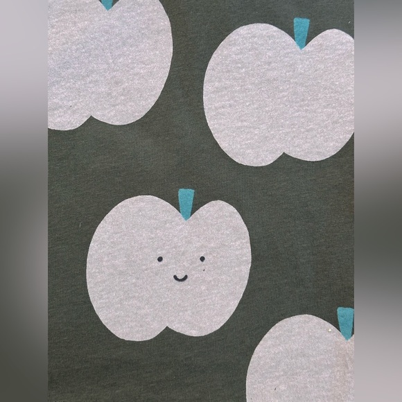 NWT Zara Apple Print T-Shirt size 12-18M ๐ - Picture 2 of 9